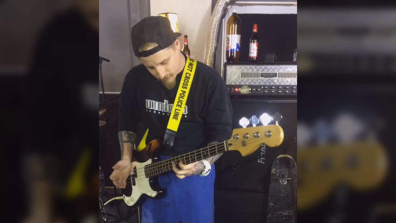 Fast Forward Eats the Tape - Live Backstage