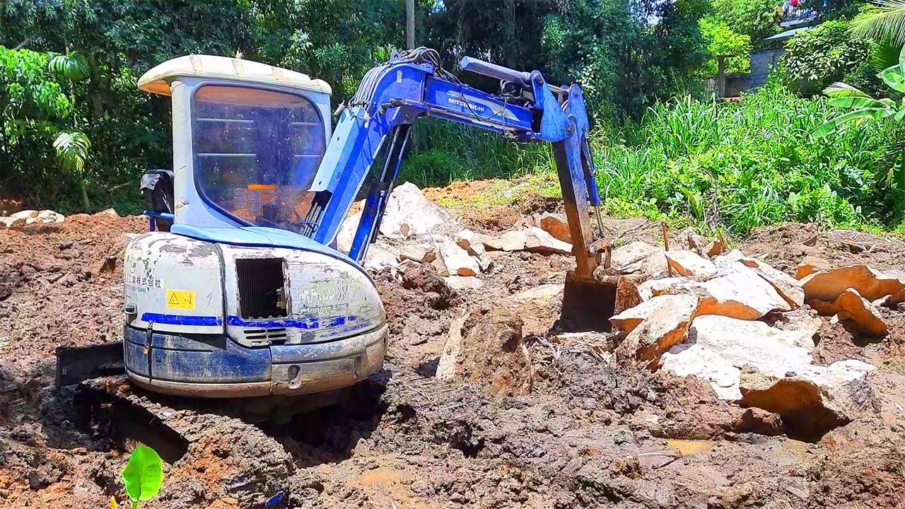 The Worst Mud Field Excavation For Paddy Farming Mitsubishi MM30SR Mini | Routine Machines