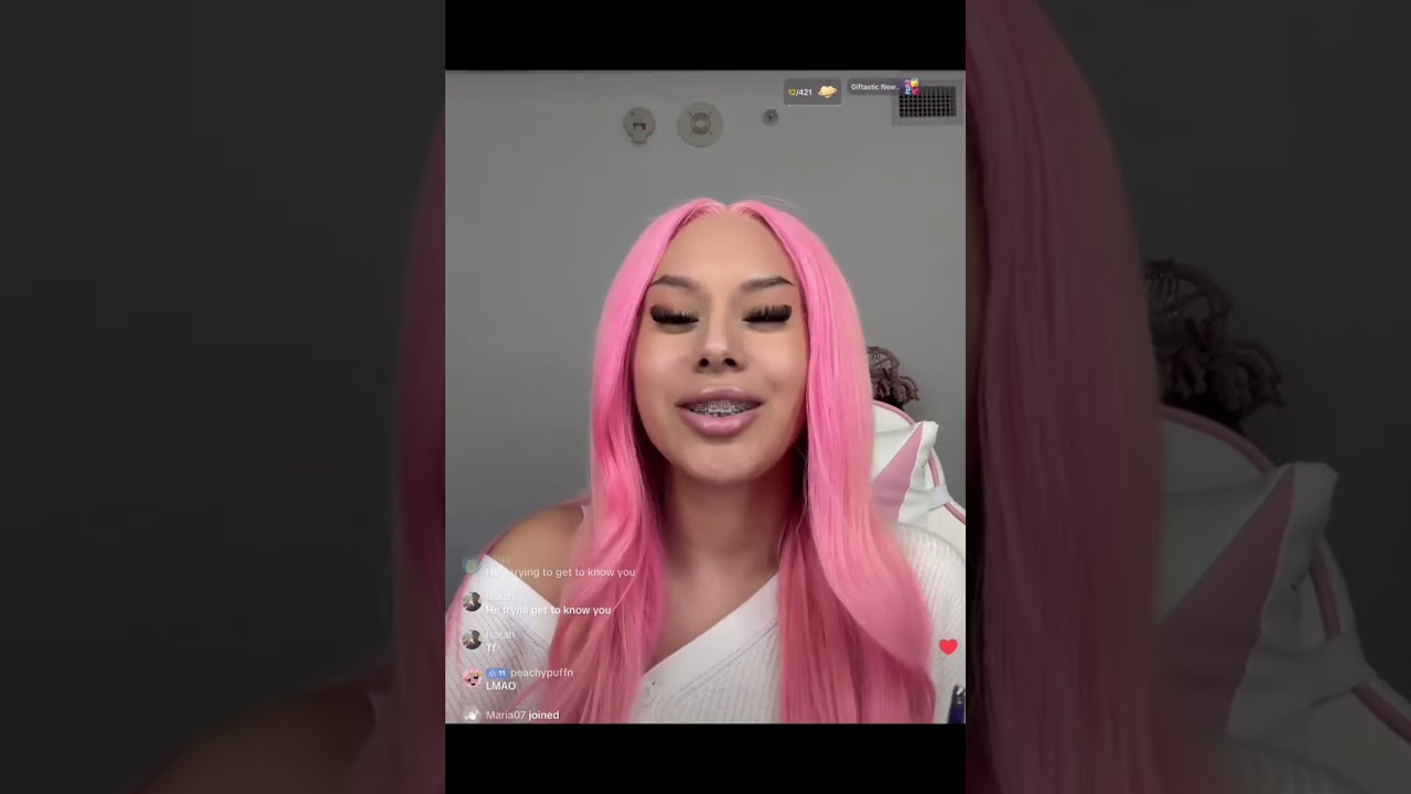 Stella with Kiara and others Wednesday TikTok live video