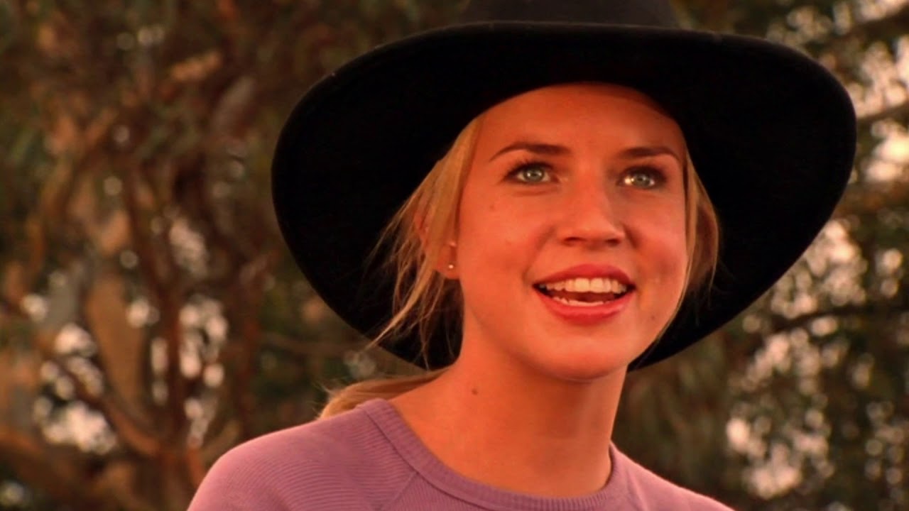 becky and brett scenes