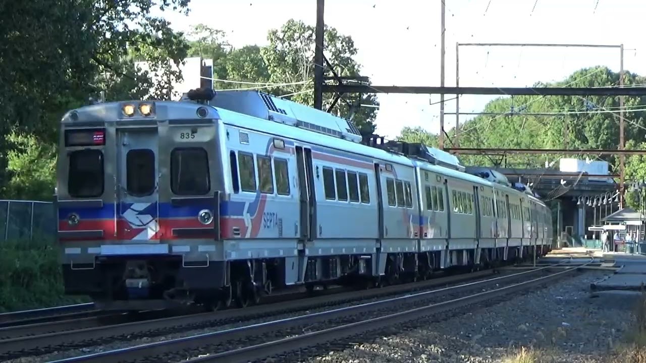 20190918 September 18 2019 SEPTA Silverliners at Woodbourne and Amtrak American View at Eddington