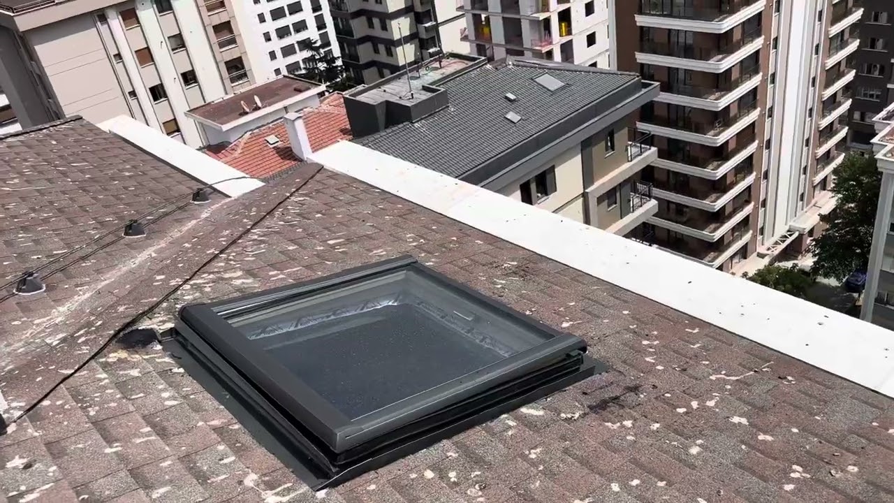 Roto Comfort R75 üstten pivot çatı penceresi uygulamamız