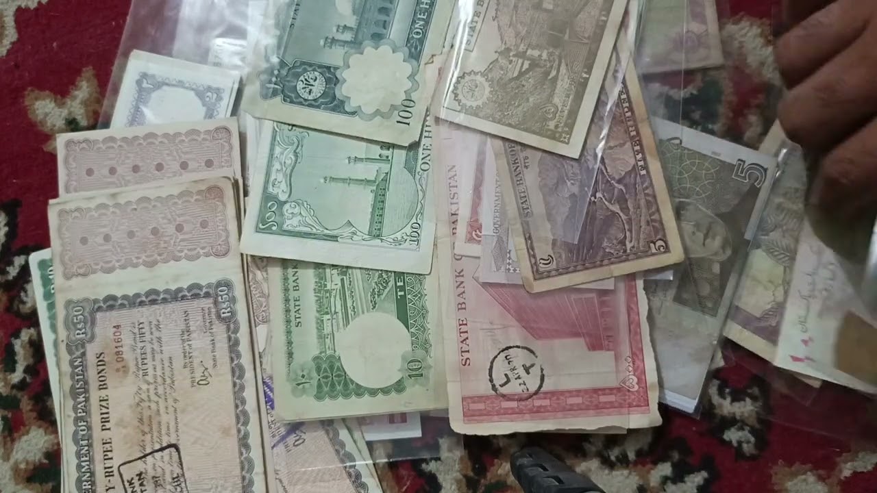 Pakistan old currency note