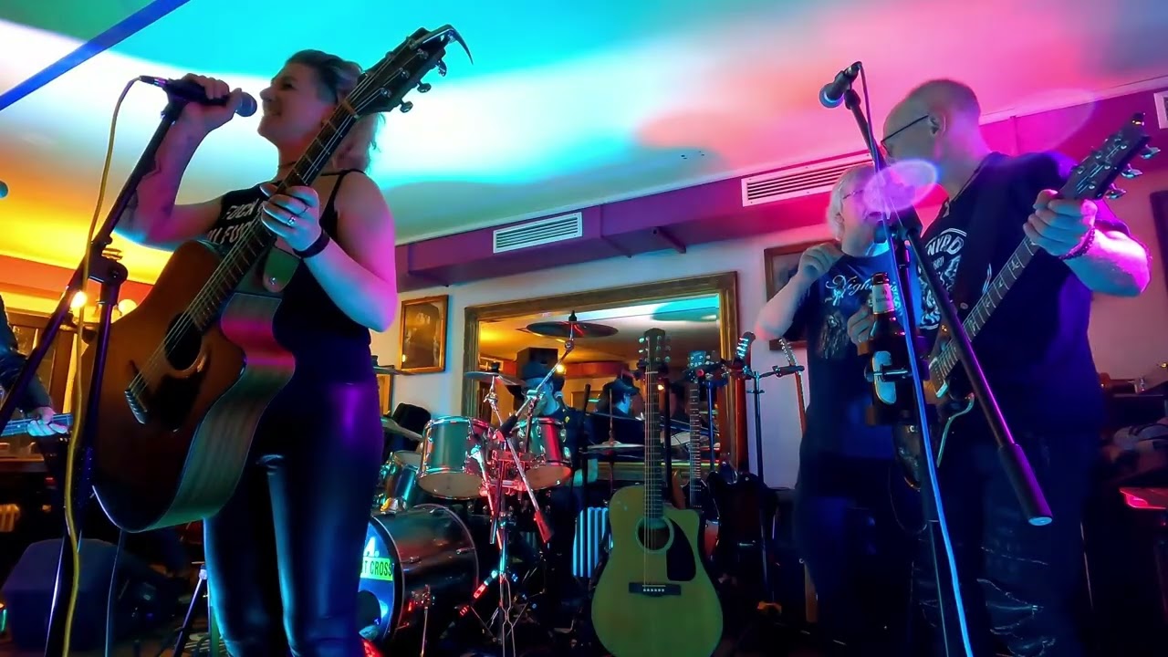 Do Not Cross - live im Belle Epoque in Siegen, 24.01.2026