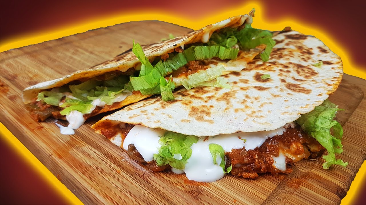 BUNU YEMEDEN ÖLMEYİN. BU FİYATA BU LEZZET (Evde Quesadilla (Meksika Gözlemesi) Nasıl Yapılır?)