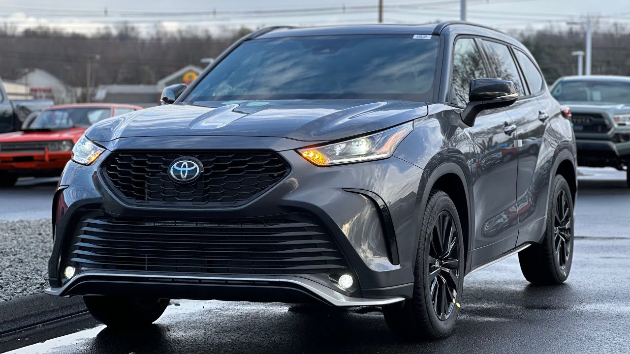 2023 Toyota Highlander Review - 3 Row SUV With 4 Cylinder Engine??