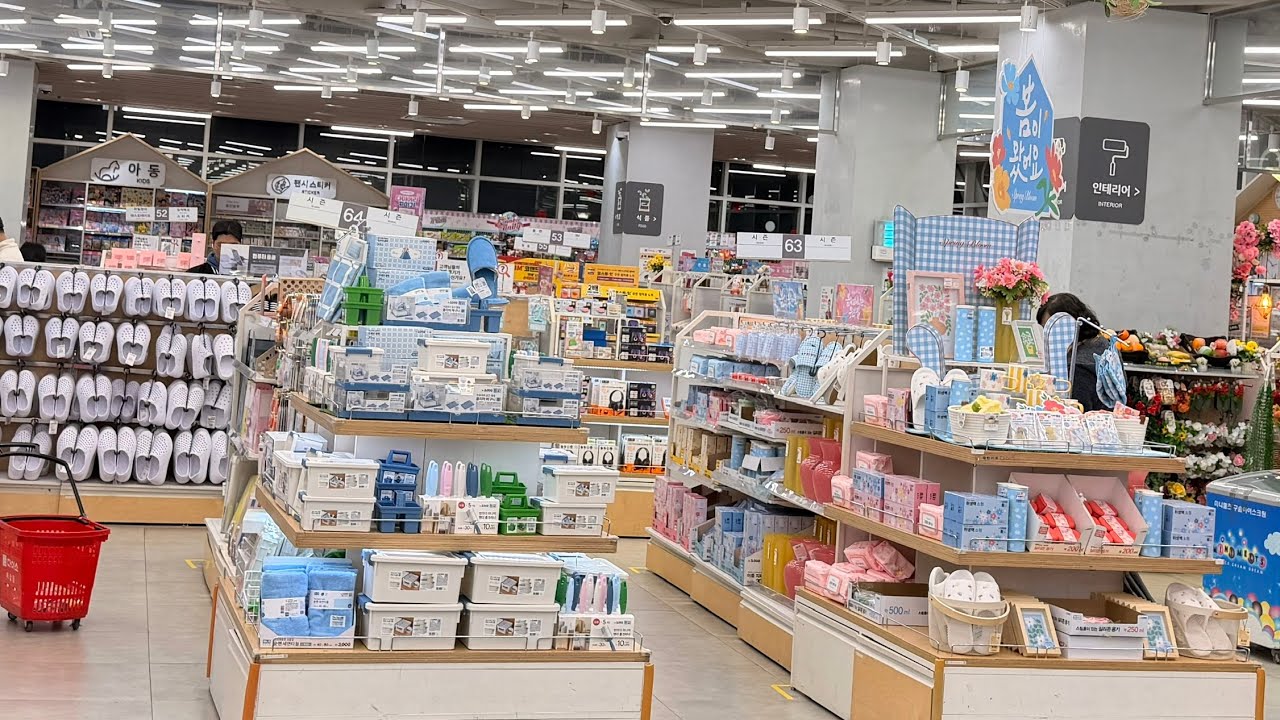 Daiso Korea Tour & Spring Shopping | Stationery, Snacks, Travel Items & Cute Finds