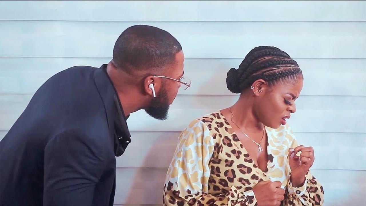 IL ME TRAITE COMME ESCLAVE NE SAIT PAS JE SUIS LA FILLE D'UN MILLIARDAIRE AGIT POUR TESTER SON AMOUR