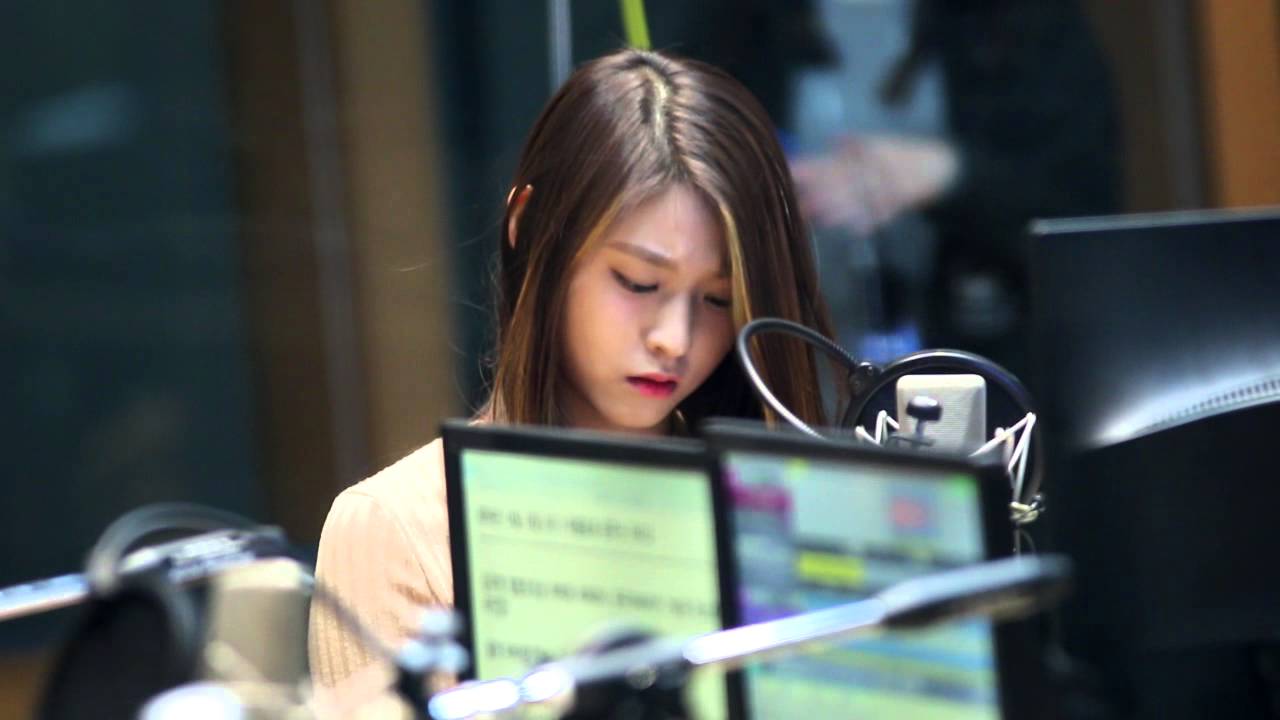 141112 MBC Radio 타블로와 꿈꾸라 - AOA 설현 [직캠/Fancam]