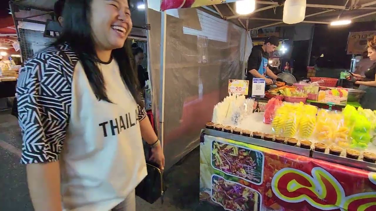 콘캔 루엔롬 나이트 푸드마켓, Khonkaen Ruen Rom Night Food Market