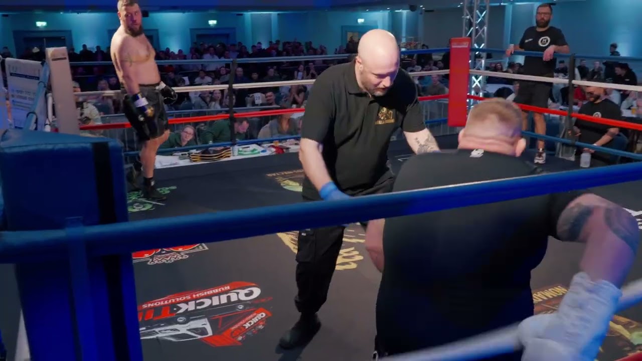 Gorilla Boxing Unleashed Fury – Billy Herron vs Harry ￼Cripps