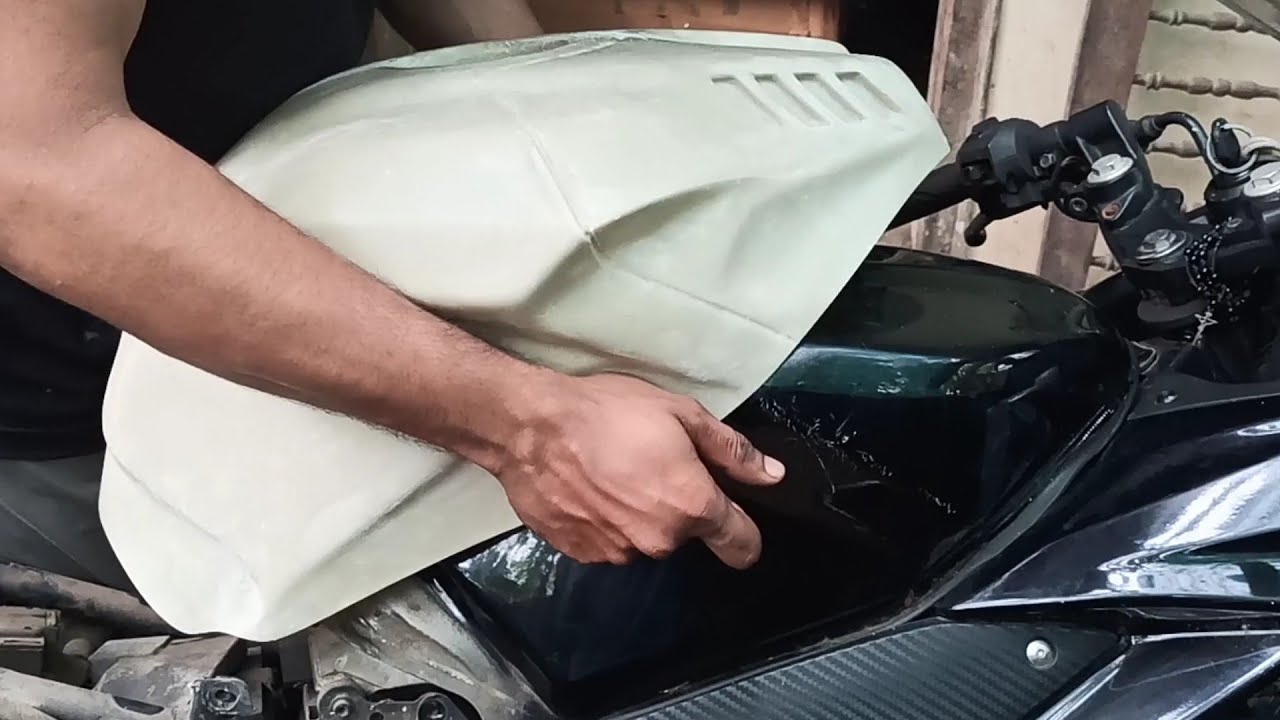 HOW TO INSTALL R1M TANK COVER IN V2? / TANK COVER INSTALLATION