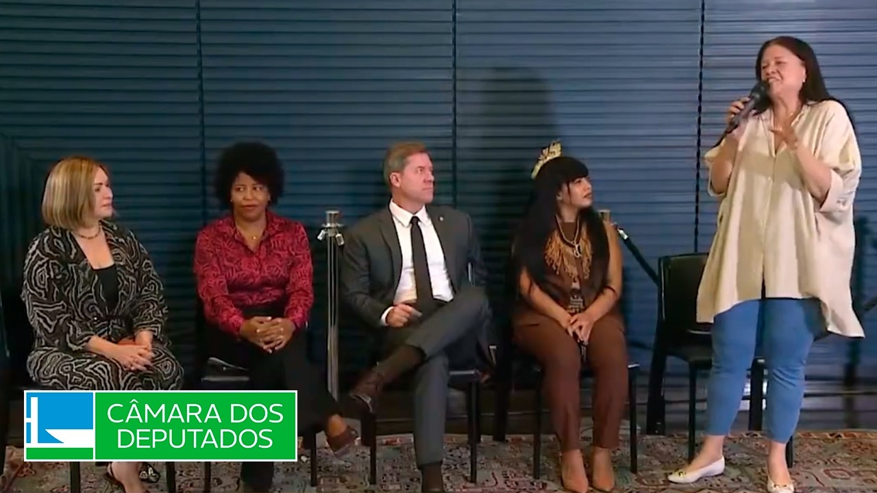 Cineastas recebem prêmio do concurso 