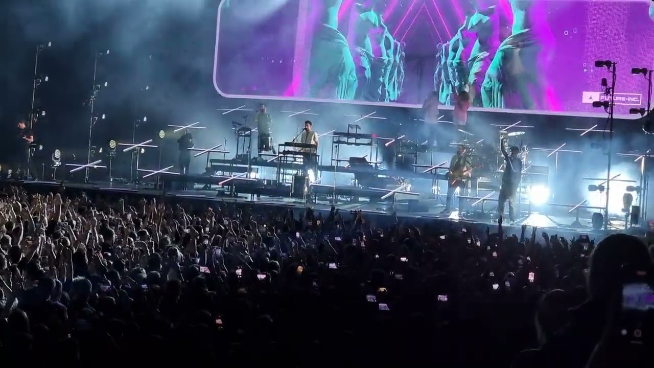 Bastille - Pompeii (Live - O2 London 07/04/2022)