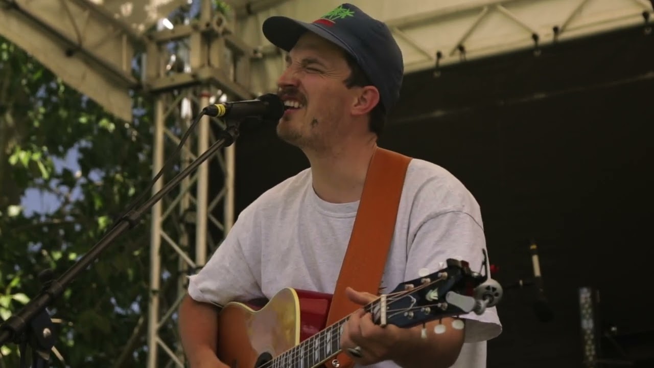 BUSTER BROWN | ELECTRIC FEEL | SFF24