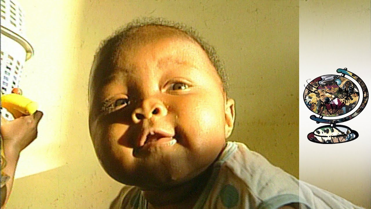 The South African Mother-To-Be Denied HIV Treatment (2001)