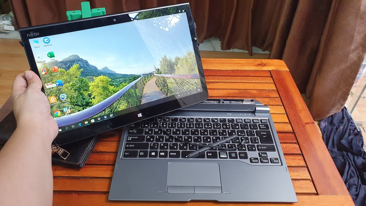 Đã bán. Laptop Arrows Tab Q736, 2in1, cảm ứng 13.3 fhd, tháo rời. Máy tính bảng+ phím+ bút+ sạc