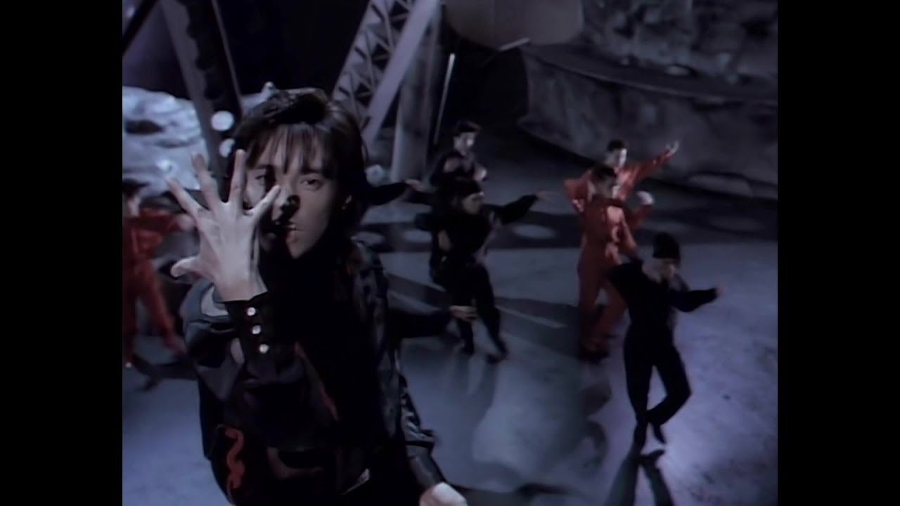 TM NETWORK「RHYTHM RED BEAT BLACK」Music Video