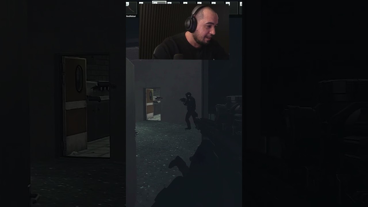 Что происходит во время этого рейда??🤣 #escapefromtarkov #tarkov #eft