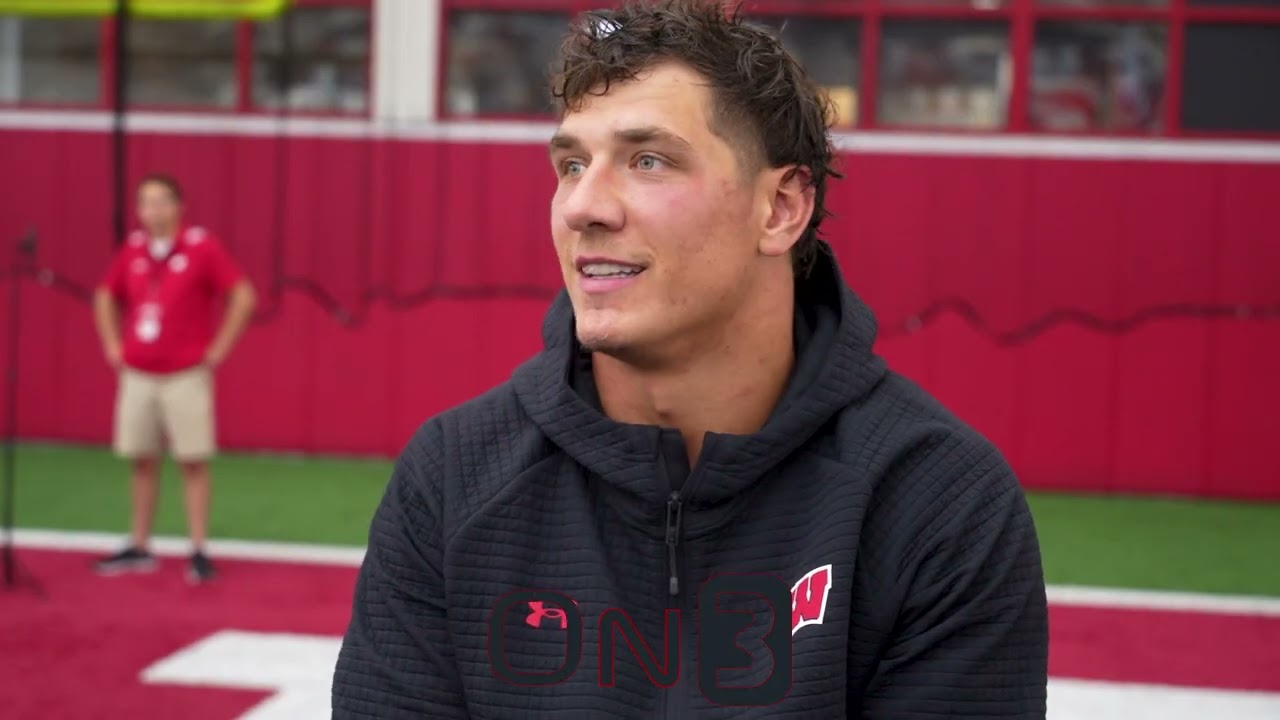 Mason Reiger Records Sack in Wisconsin Debut