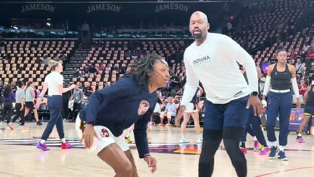 VIDEO: Caitlin Clark pregame warmups before facing Diana Taurasi and the Phoenix Mercury