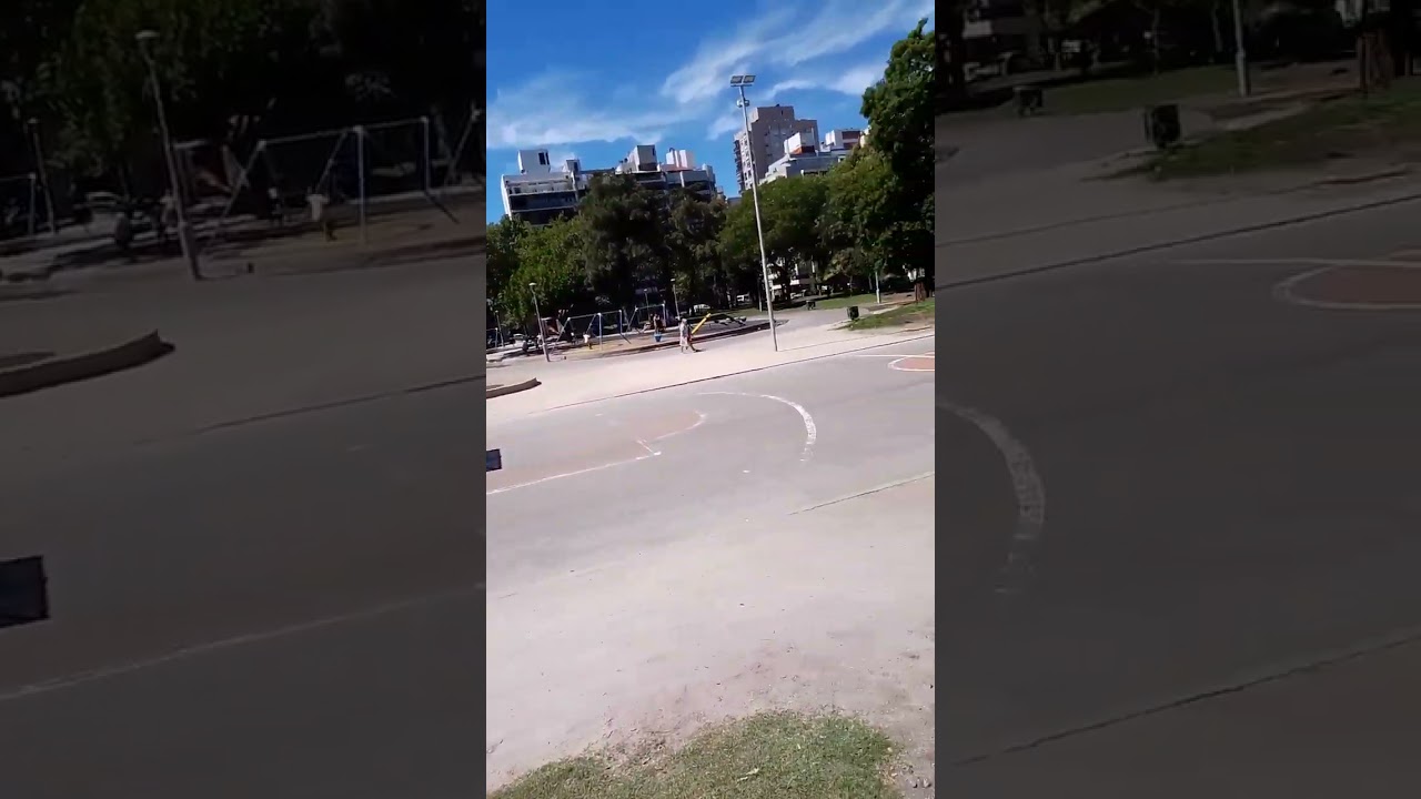 Recorriendo la plaza colon y ypolito Hirigoyen viendo qué la cuidan las personas dueñas de mascota 💩