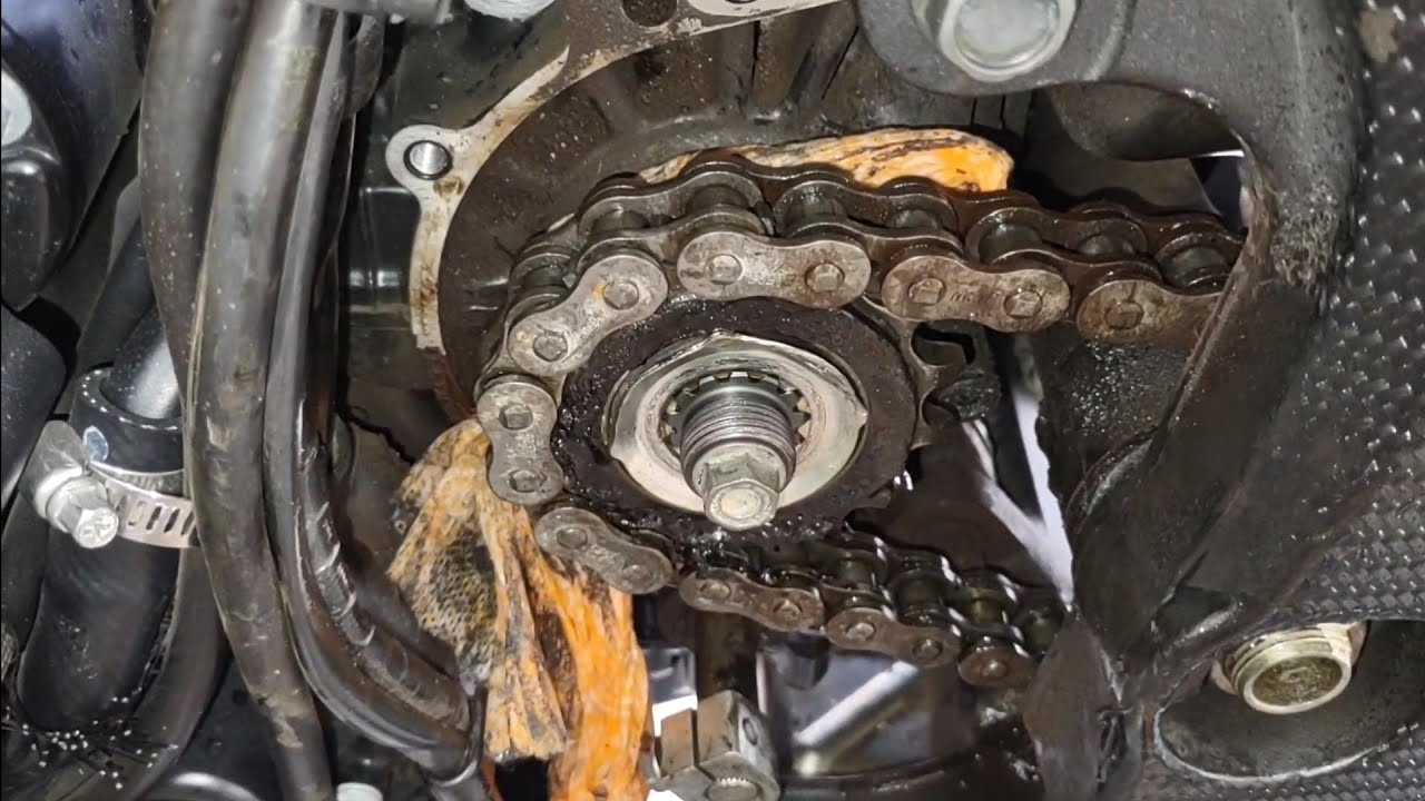 Porca do pinhão travada Kawasaki z1000 essa deu trabalho
