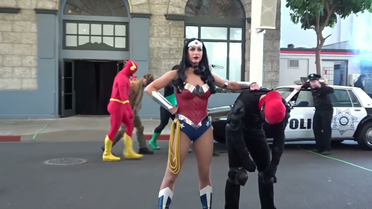 Fight Breaks Out | Warner Bros Movie World | 3v3 Justice League vs Criminals