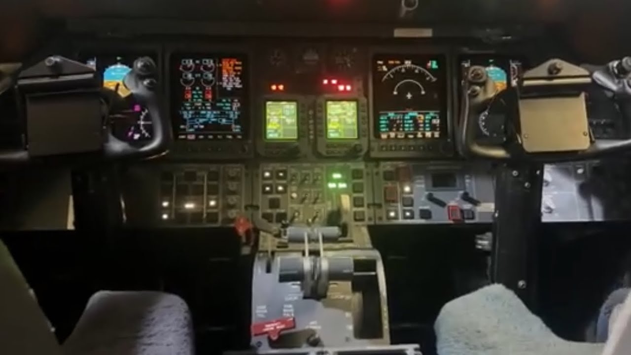 Learjet 45 Cockpit with Primus 1000