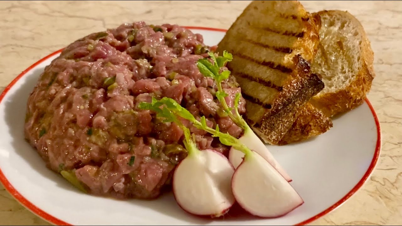 Tartare de Bœuf au Cognac: Steak tartare with Cognac at home [Classic French recipe]