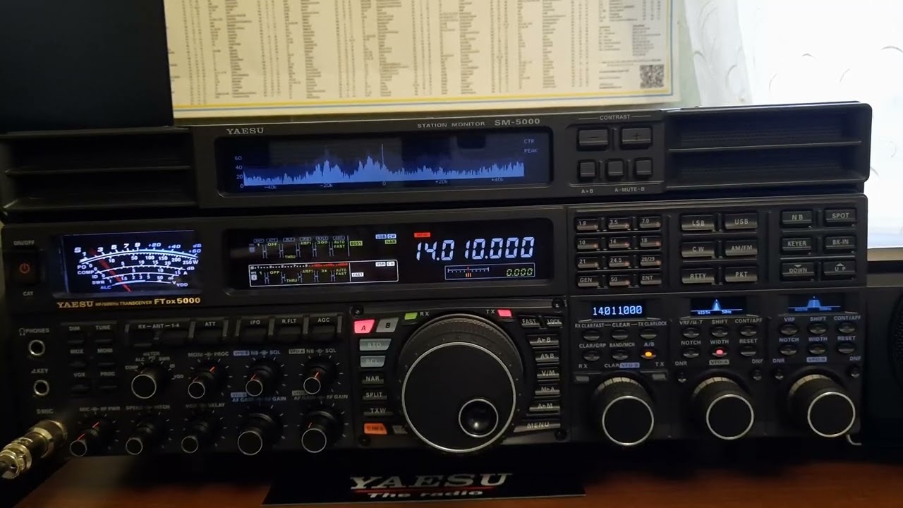 Yaesu FT DX 5000 vs Yaesu FT DX 10  -CW-