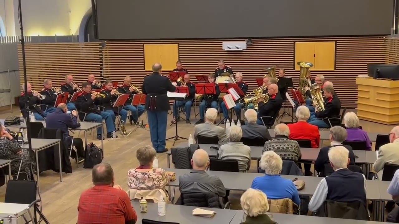 8. Regiments Musikkorps - Forårskoncert 2022 - Den 6  juli Festmarsch