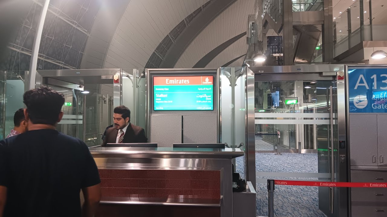 EK 618 Dubai to Sialkot [night riew] #dubaiairport #sialkotairport #dxb #zulfivlogs @zulfishots-p9q