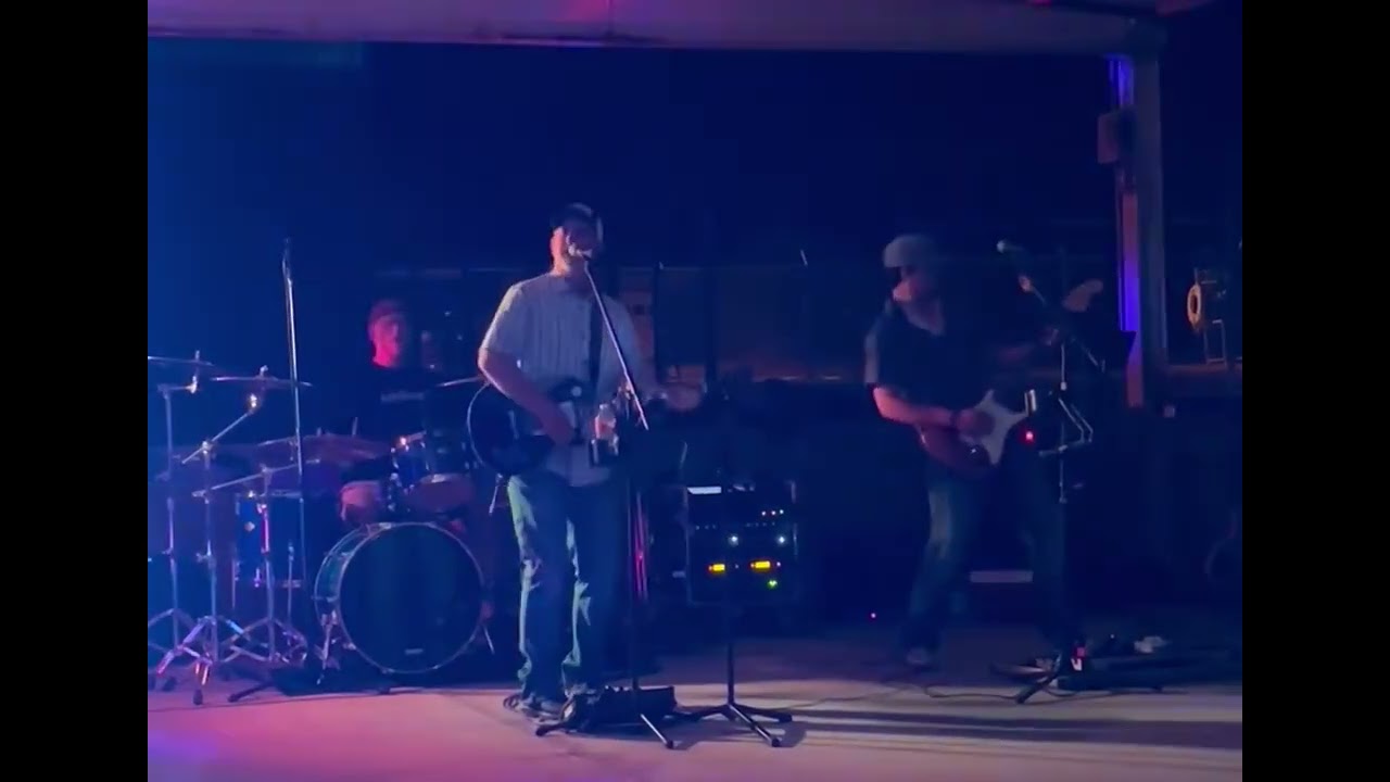 A little Gran Funk Railroad. #classicrock #bigguitar #coverband #