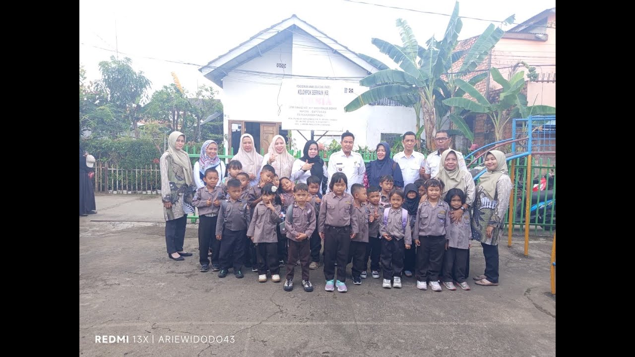 Kunjungan Lurah Lorokpakjo, Ketua TP.PKK  dan Kepala Puskesmas Kampus Ke TK. KURNIA