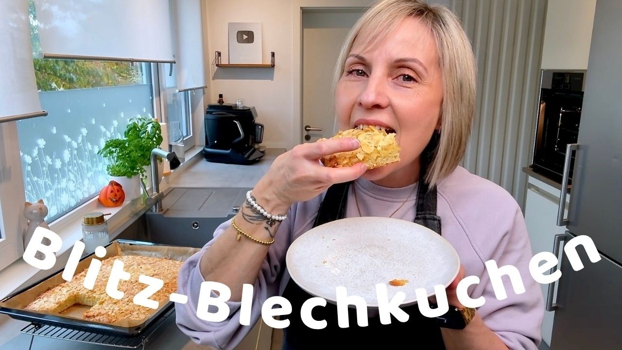 ⚡️ Blitz - Blechkuchen 🤤 - blitzschnell & super locker - Thermomix® Rezept