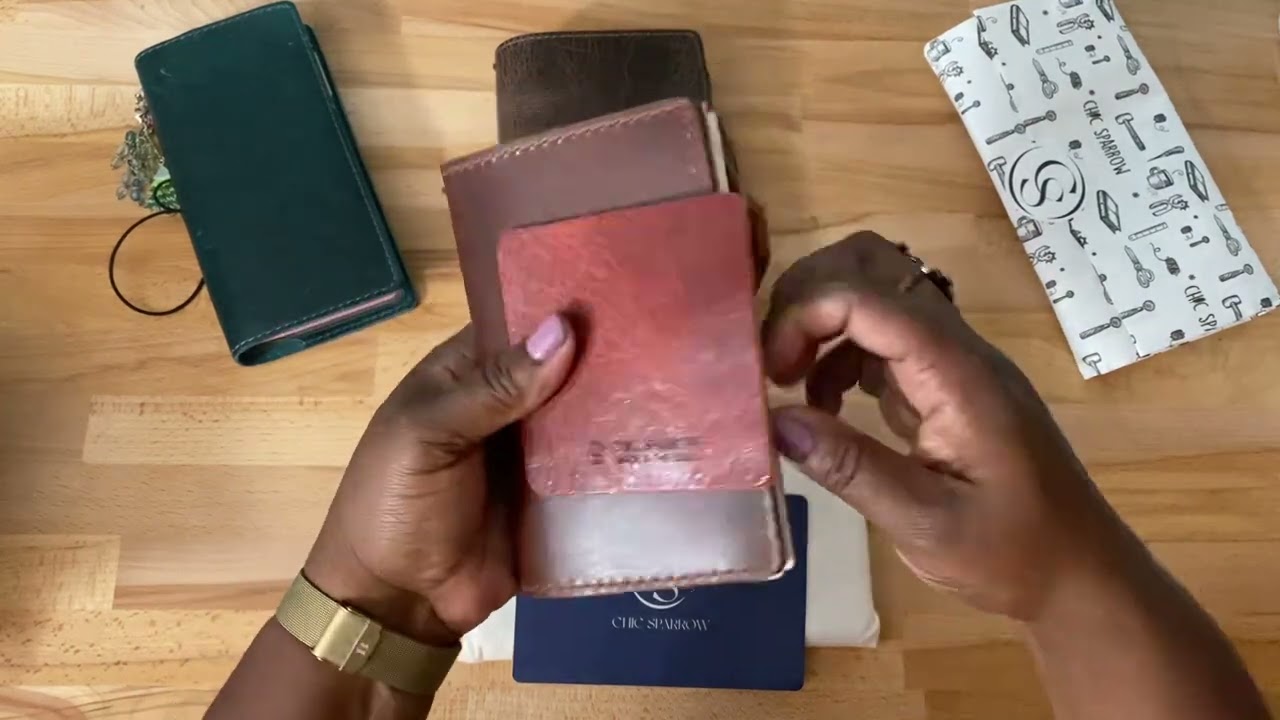 Chic Sparrow July Leather (Red Maverick and undyed leather) Unboxing