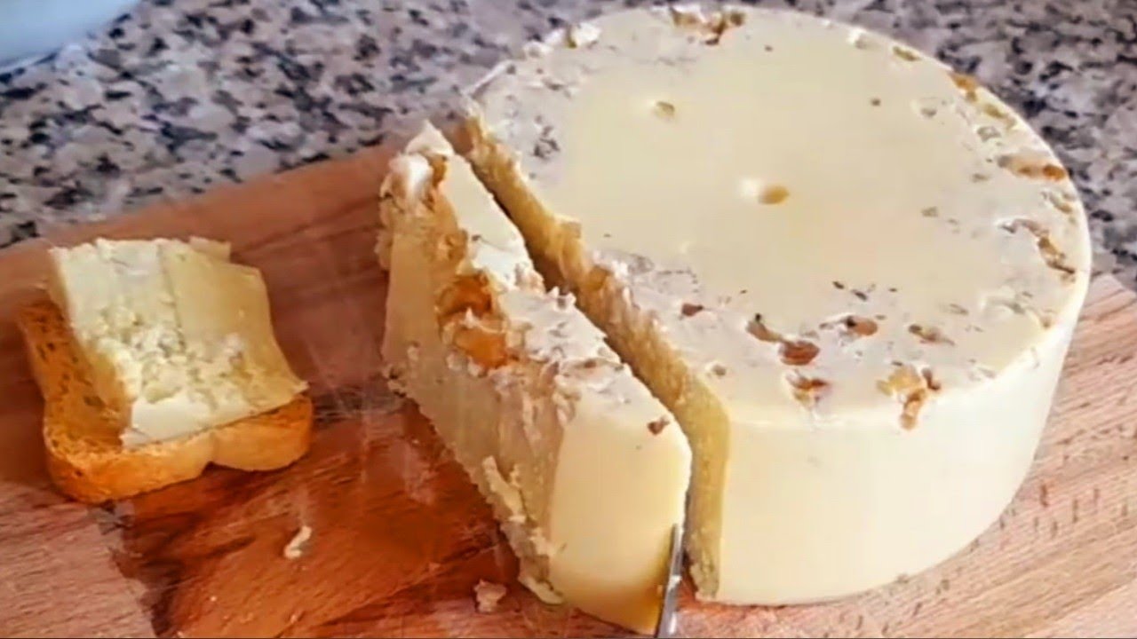 QUEIJO VEGANO DE TREMOÇOS 🧀 VEGAN CHEESE RECIPE  DELICIOUS