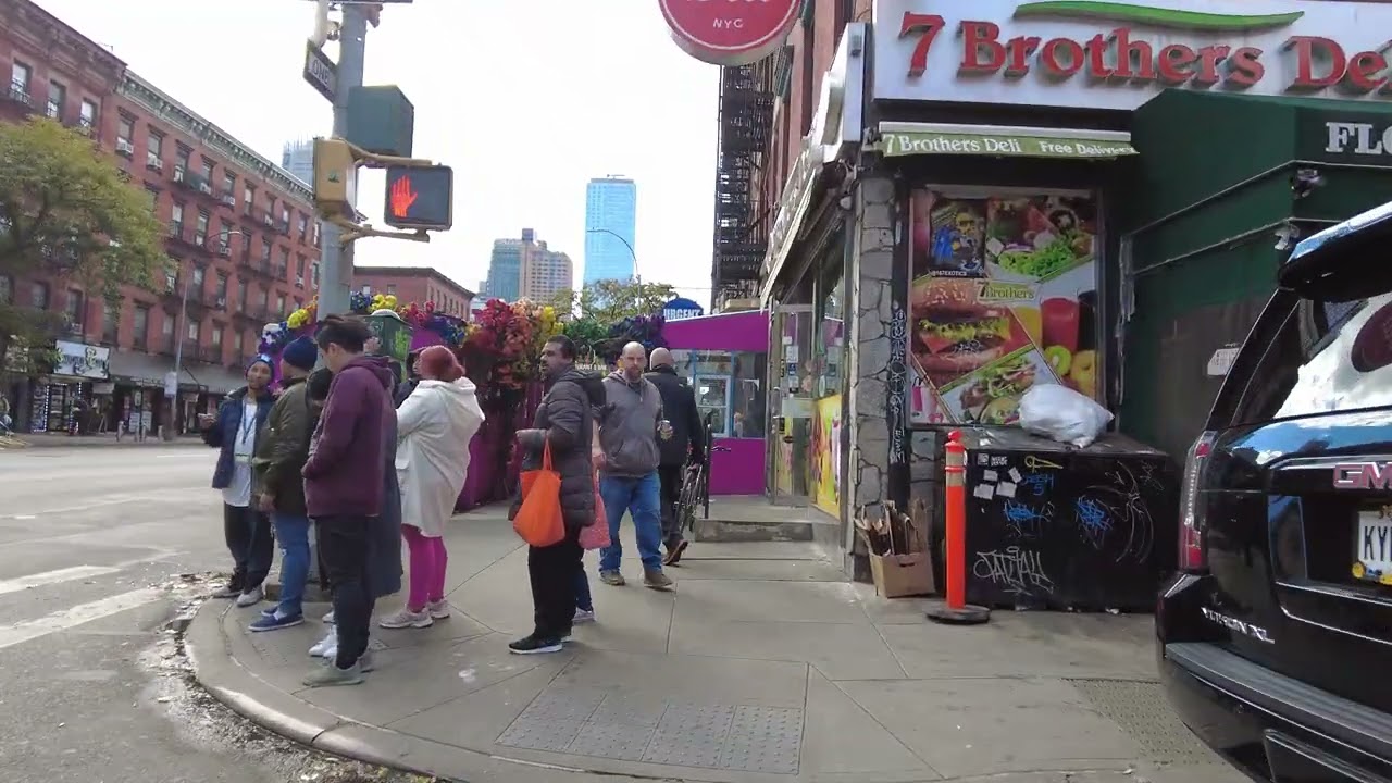 Walking NYC (ASMR; no talk): 9th Ave from 65th to 34th Street - October 2022