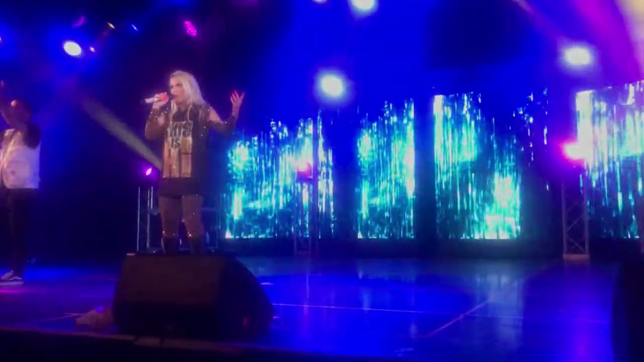 Cascada. Because the night. Butlins Bognor Regis. Back to the 2000s. October 2022.