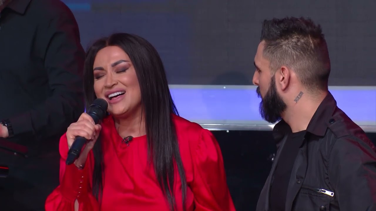 Andreana Cekic - Jeleni kosute ljube - (LIVE) - (Tv Grand 14.03.2022.)