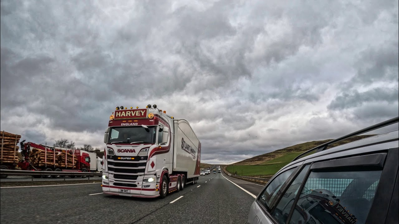 Uk truck spotting A74M #196