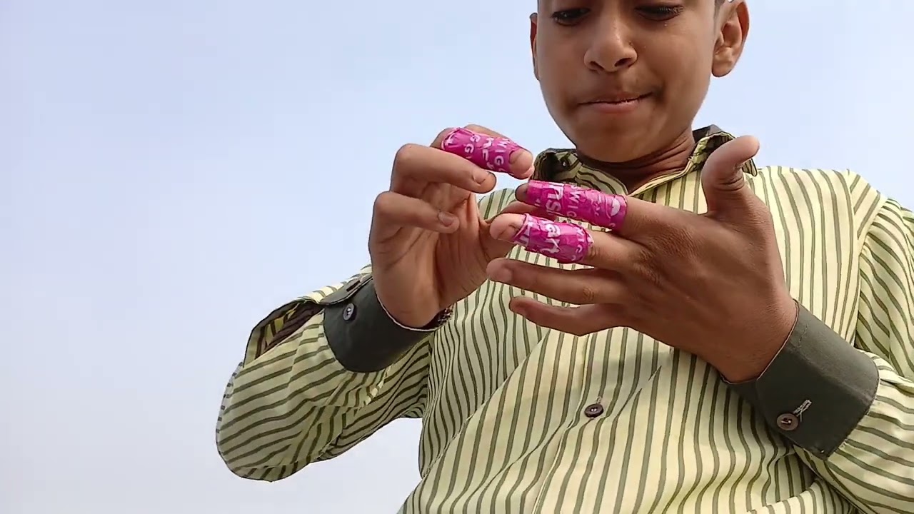 Dost ki patang gayi 🪁|\@OwaisVlogFamily 