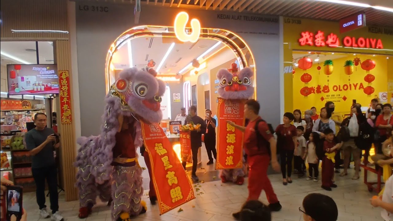 CNY 2026- Lion Dance at UMobile 1Utama by Malaysia LDCR Lion Dance《Long De Chuan Ren》 馬來西亞《龍的傳人》體育