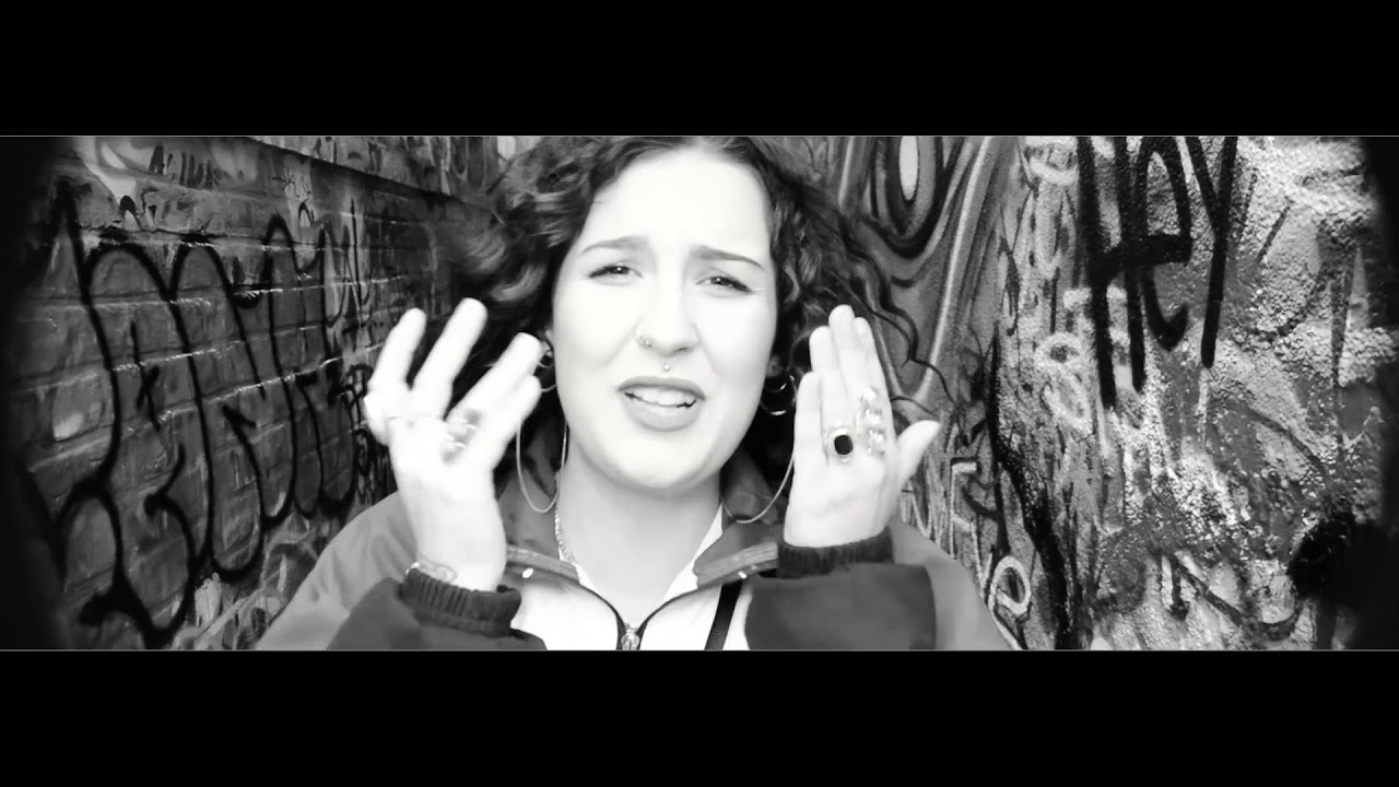 Evy - Däiweldanz (prod. by CruxCutz)