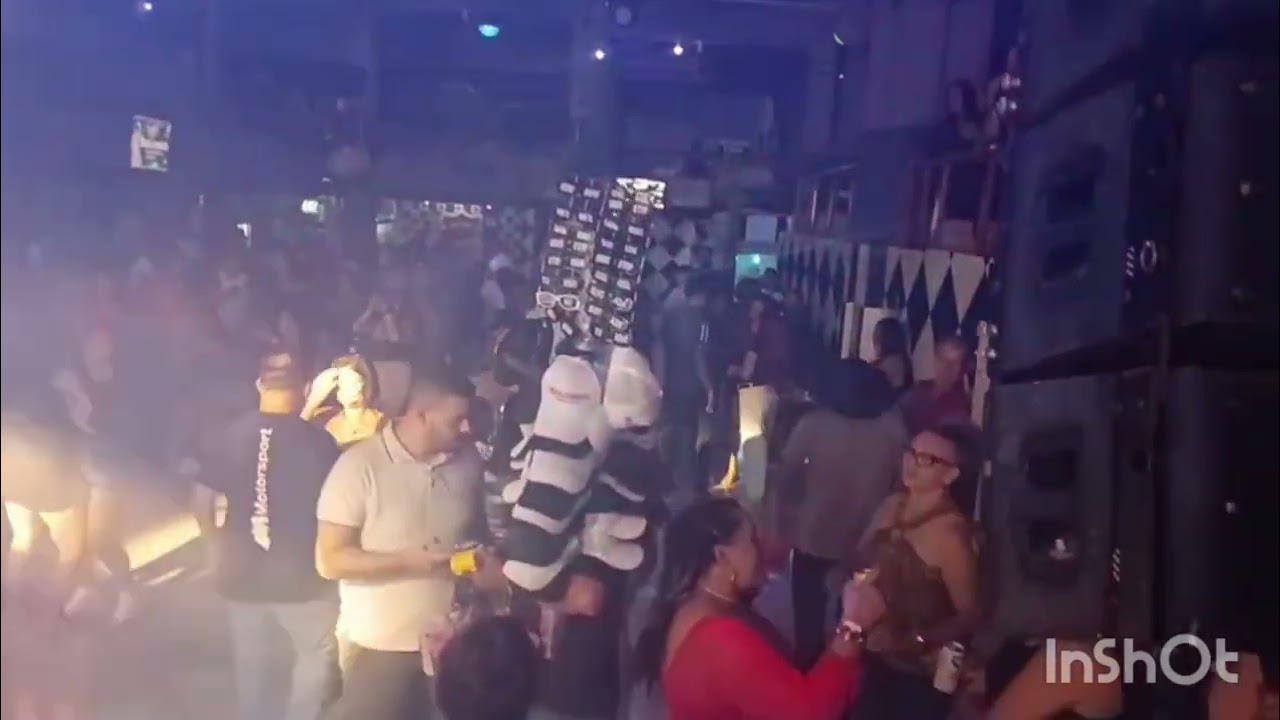 VIDEO DO SHOW DO FERNANDO CANTOR O ORIGINAL NO GUARAPIRÃO DANCE 