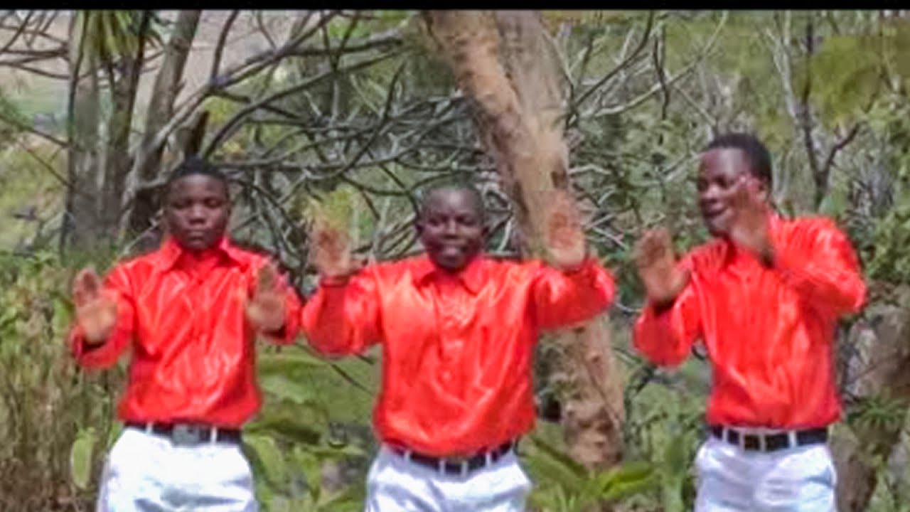 Chitakale CCAP Choir Directed by Buzwick Chidziwe