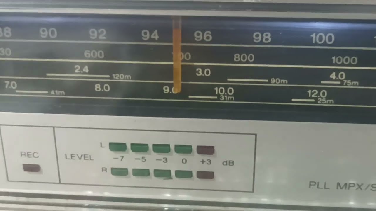 A Nossa Rádio 700 kHz SP som local no Sony recepção no Paraná 