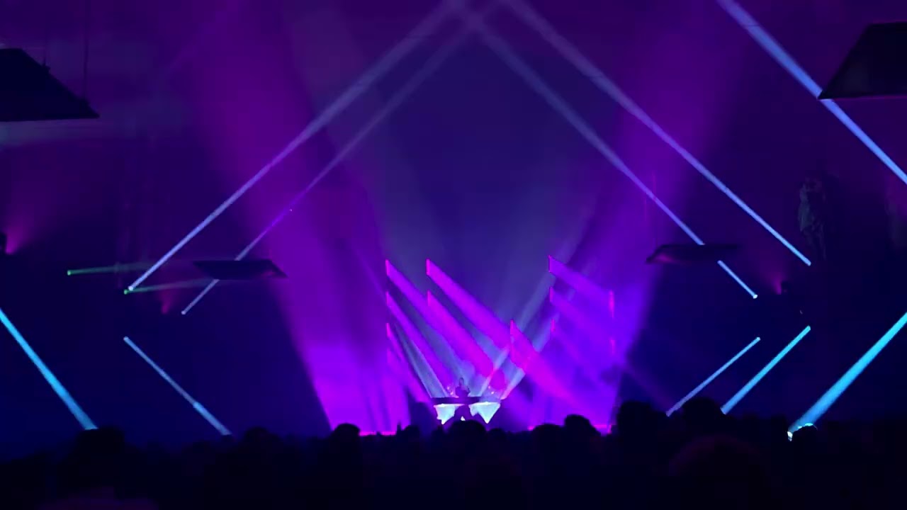 Carla SCHMITT. Concert Gare de Strasbourg Nuit 14 au 15 février 2026.