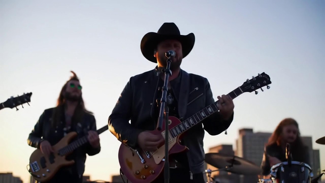 Country Rock Vibes &ndash; Whiskey Trails of the South Inspired by Chris Stapleton